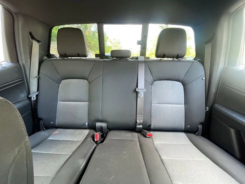 Used 2025 Chevrolet Colorado Trail Boss image 31