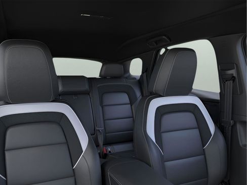 New 2025 Chevrolet Blazer EV LT image 24