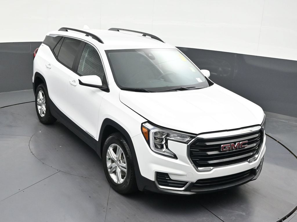 Used 2024 GMC Terrain SLE w/ Driver Convenience Package FWD image 23