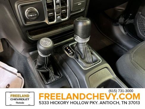 Used 2023 Jeep Gladiator Overland image 18