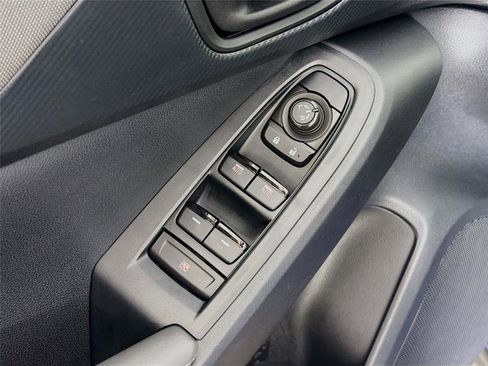 Certified 2025 Subaru Crosstrek 2.0i Premium image 19