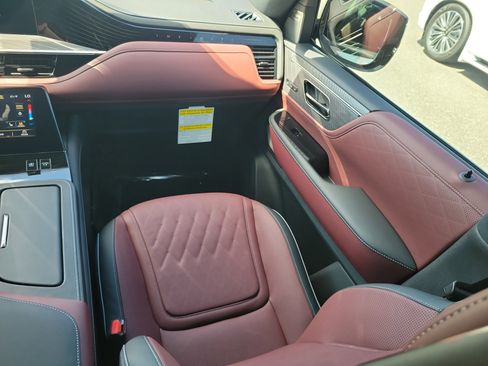 New 2026 INFINITI QX80 Autograph image 14