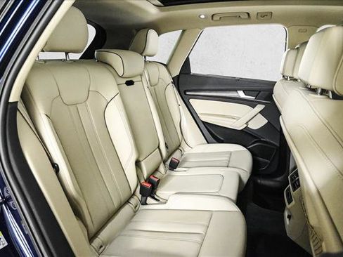 Certified 2025 Audi Q5 2.0T Premium Plus w/ Premium Plus Package image 21