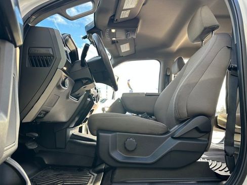 Used 2022 Ford F350 XLT w/ FX4 Off-Road Package image 10