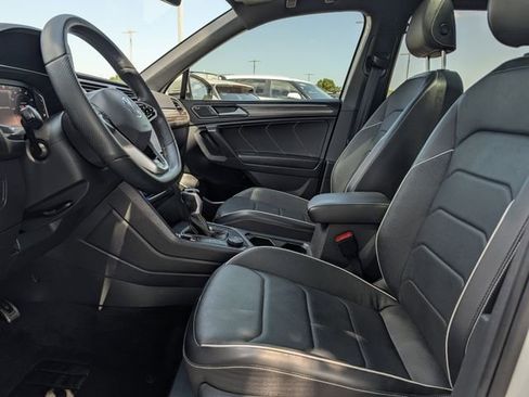 Used 2022 Volkswagen Tiguan SEL R-Line AWD/4WD image 25