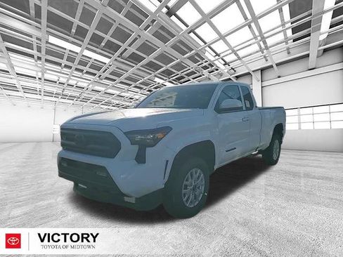 New 2026 Toyota Tacoma SR5 image 7