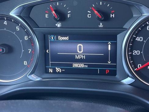 Used 2023 GMC Acadia SLE w/ Driver Convenience Package AWD/4WD image 16