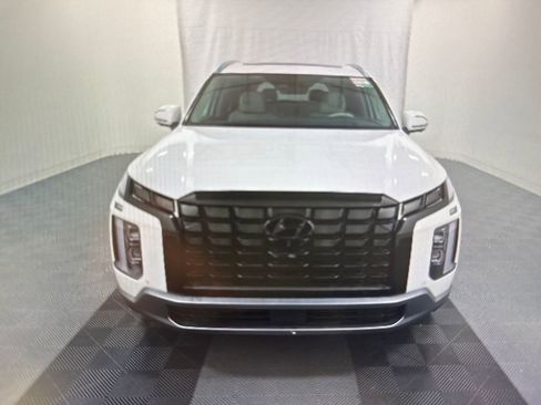 Used 2024 Hyundai Palisade Limited image 13