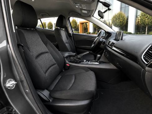 Used 2016 MAZDA MAZDA3 i Sport w/ Preferred Equipment Package FWD image 10