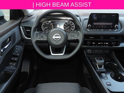 Certified 2023 Nissan Rogue SV FWD image 21