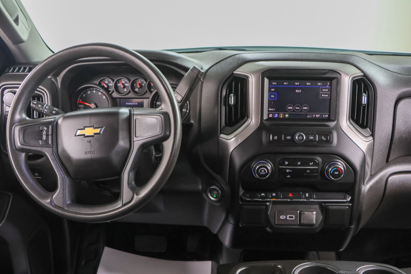 Used 2024 Chevrolet Silverado 1500 W/T w/ Trailering Package AWD/4WD image 16