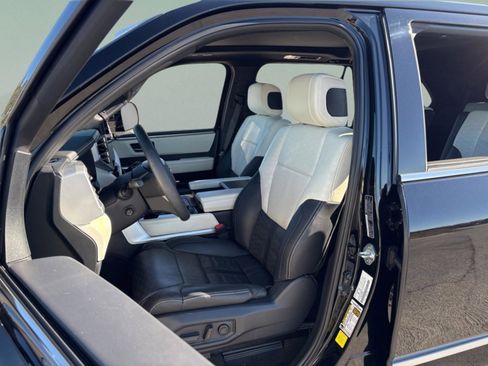 Used 2023 Toyota Sequoia Capstone image 26