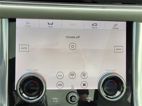 Used 2018 Land Rover Range Rover Sport SVR image 21