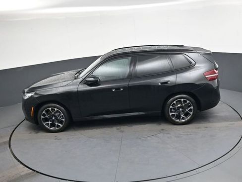 Used 2025 BMW X3 xDrive30i w/ Premium Package image 26