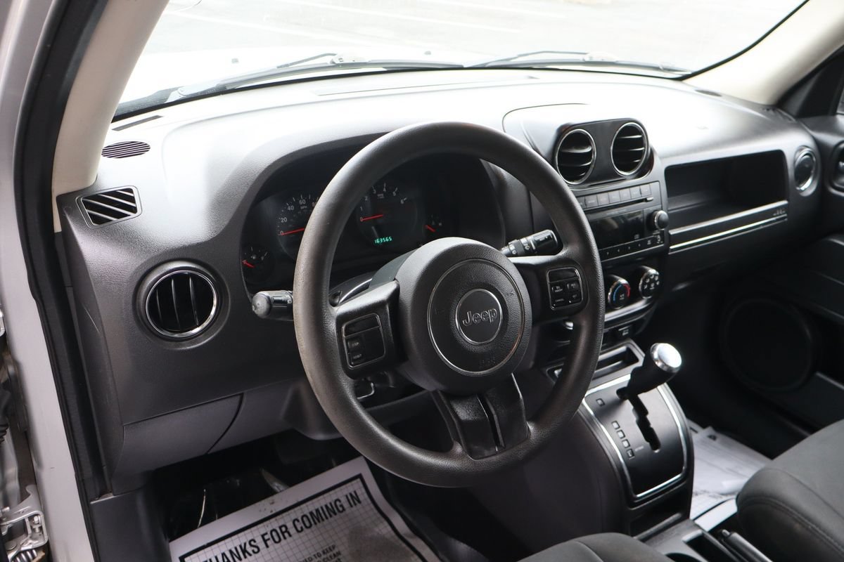 Used 2013 Jeep Patriot Sport AWD/4WD image 15