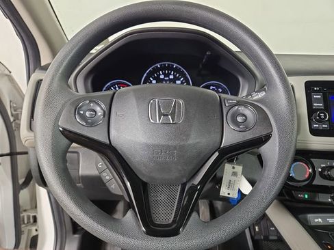 Used 2016 Honda HR-V LX image 21