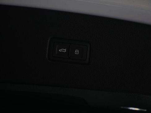 Used 2024 Audi Q5 2.0T Premium Plus AWD/4WD image 12