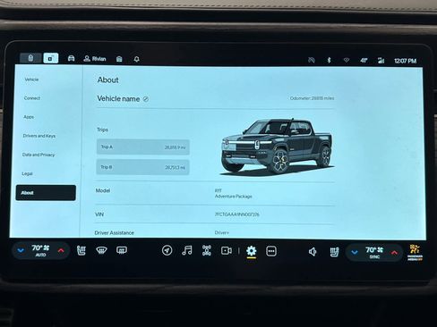 Used 2022 Rivian R1T Adventure image 32