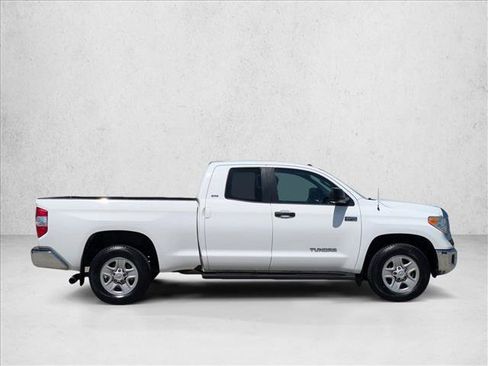 Used 2015 Toyota Tundra SR5 w/ SR5 Upgrade Package image 4