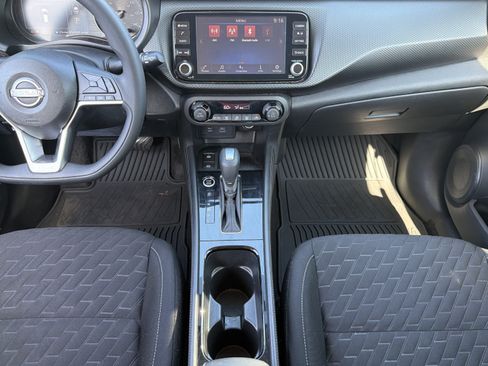 Used 2022 Nissan Kicks SV FWD image 20