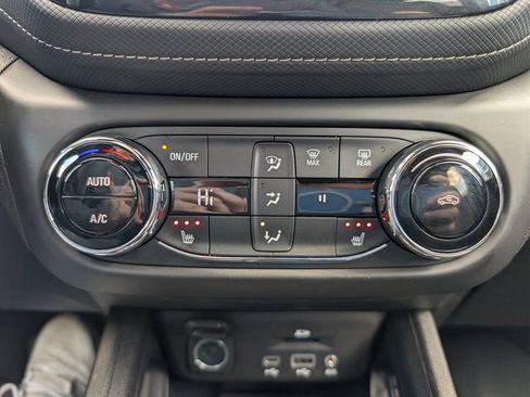 Used 2023 Chevrolet TrailBlazer ACTIV w/ Sun and Liftgate Package image 25