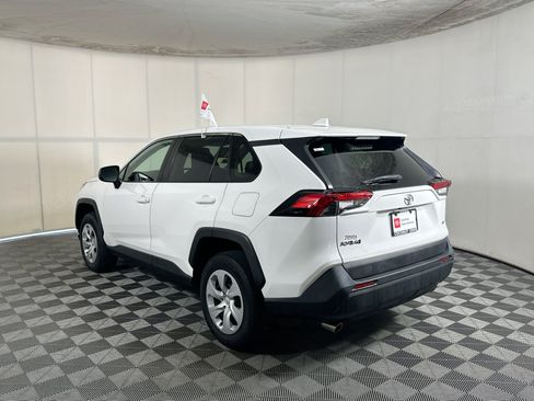 Used 2023 Toyota RAV4 LE FWD image 5