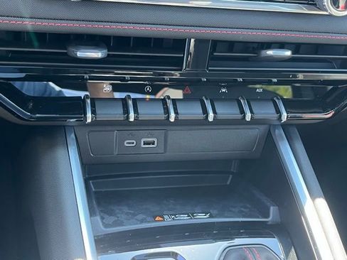 Used 2026 Chevrolet Colorado Z71 w/ Technology Package image 23