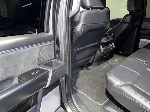 Used 2025 Ford F350 Platinum w/ FX4 Off-Road Package AWD/4WD image 23