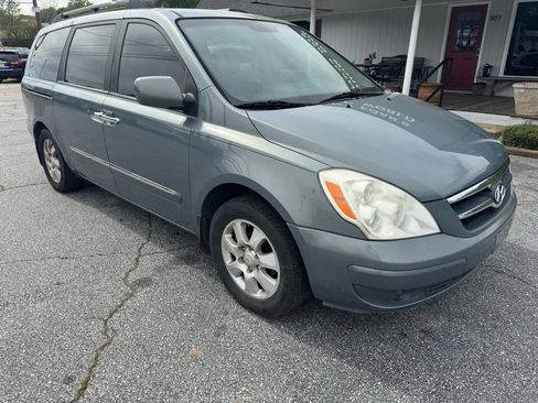 Used 2008 Hyundai Entourage Limited FWD image 4