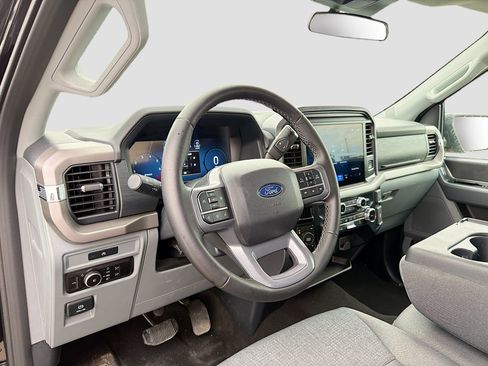 Used 2025 Ford F150 XLT w/ Equipment Group 301A Standard AWD/4WD image 9