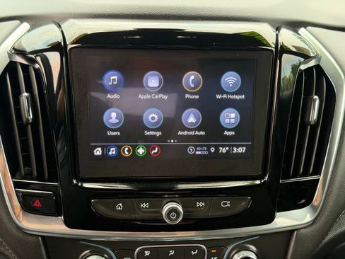 Used 2023 Chevrolet Traverse LT FWD image 21
