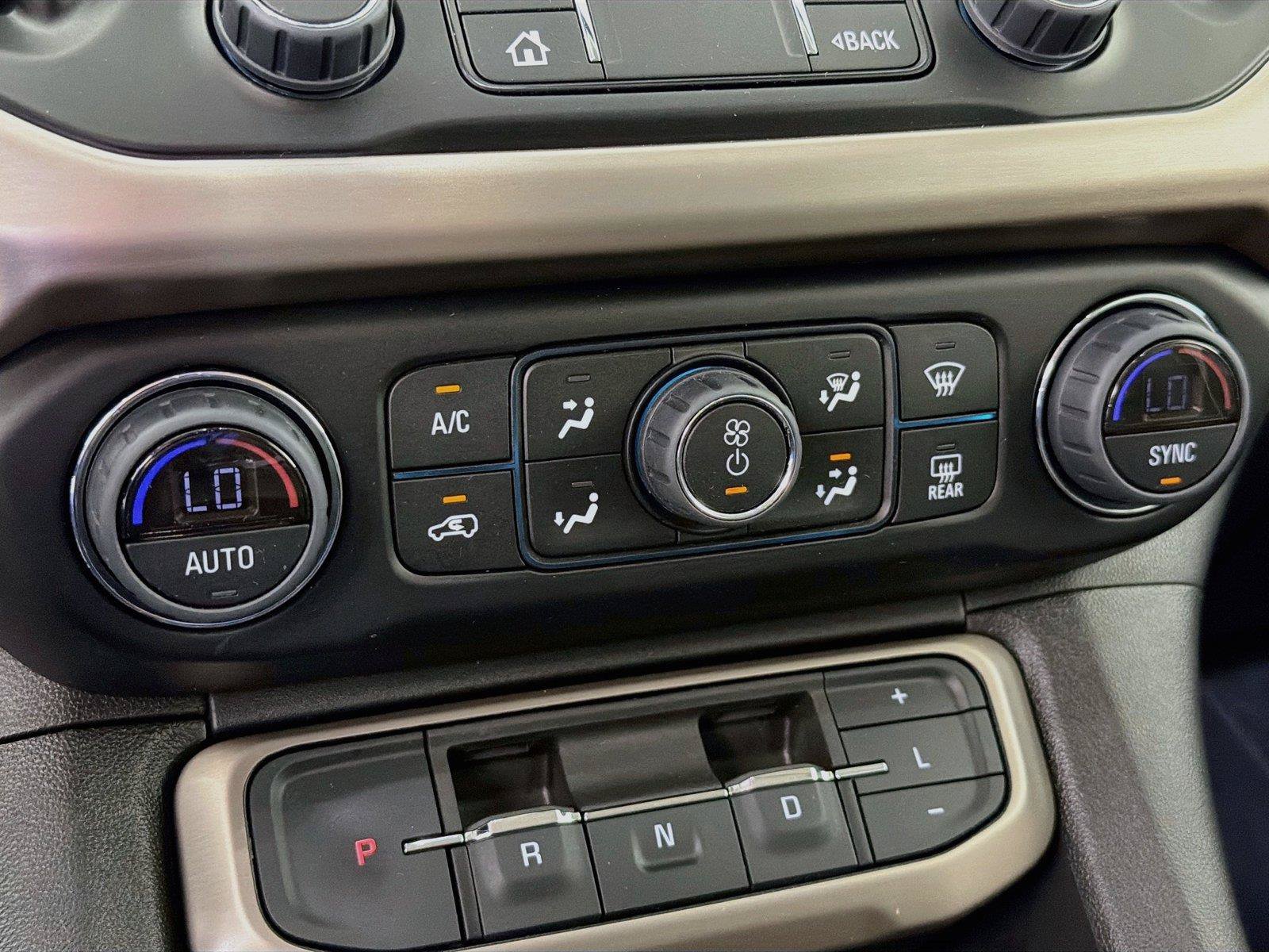 Used 2023 GMC Acadia Denali w/ Denali Technology Package AWD/4WD image 22