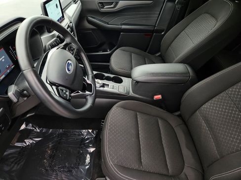 Used 2024 Ford Escape Active w/ Cold Weather Package image 14