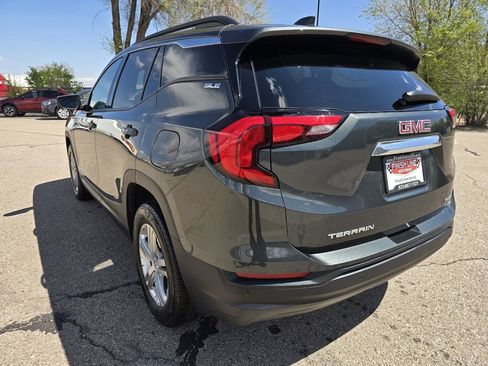 Used 2020 GMC Terrain SLE w/ Driver Convenience Package image 7