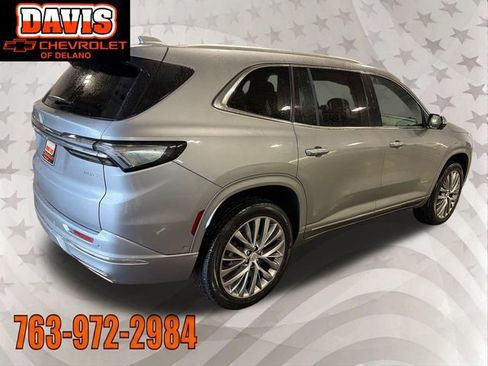Used 2026 Buick Enclave Avenir w/ Super Cruise Package AWD/4WD image 7