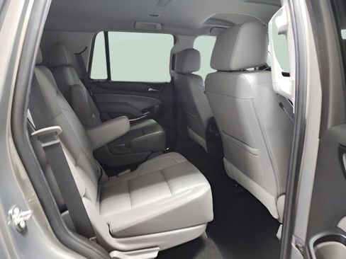 Used 2018 Chevrolet Tahoe LT w/ Luxury Package image 17