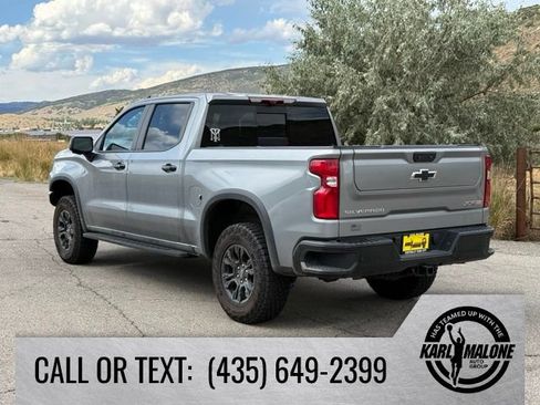 Used 2023 Chevrolet Silverado 1500 ZR2 w/ Technology Package AWD/4WD image 3
