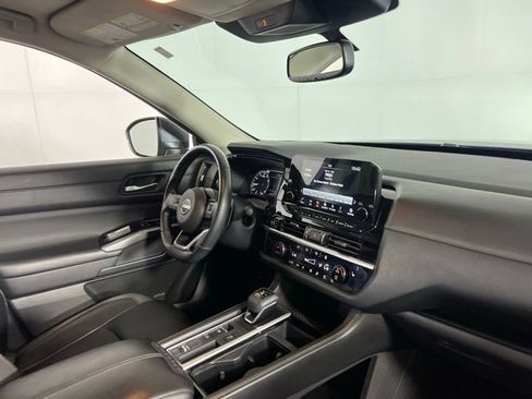 Used 2022 Nissan Pathfinder SL image 22