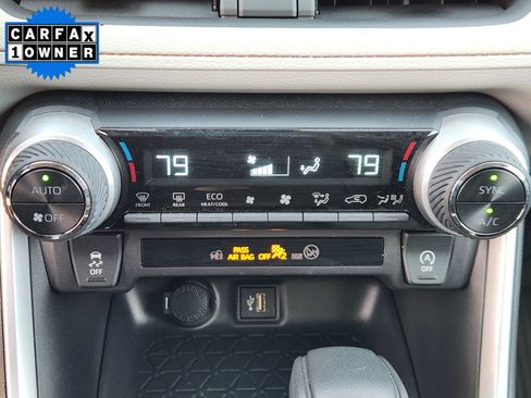 Used 2025 Toyota RAV4 XLE image 20