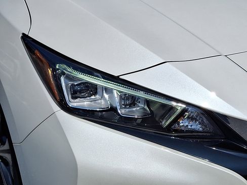 Certified 2022 Nissan Leaf SL Plus image 11