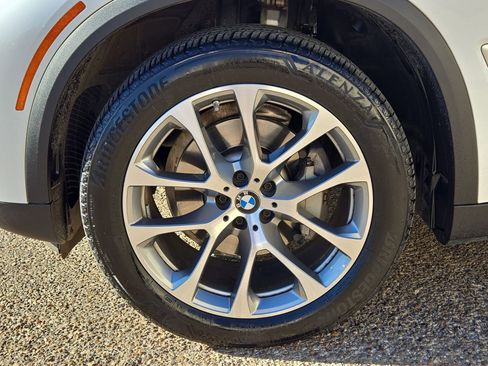 Used 2023 BMW X5 xDrive40i image 11