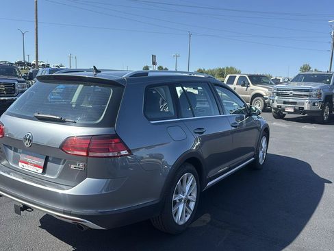 Used 2018 Volkswagen Golf Alltrack S AWD/4WD image 5