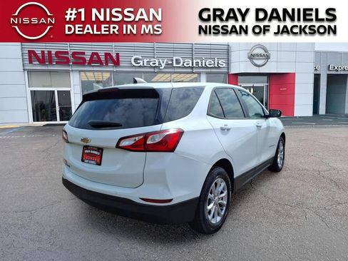 Used 2020 Chevrolet Equinox LS w/ LS Convenience Package FWD image 7