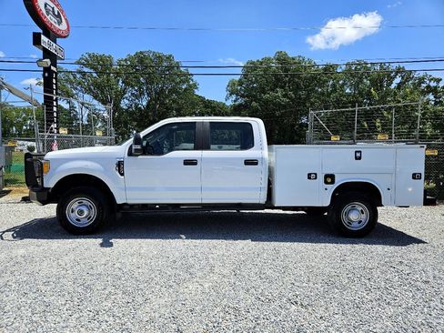 Used 2017 Ford F350 XL image 2