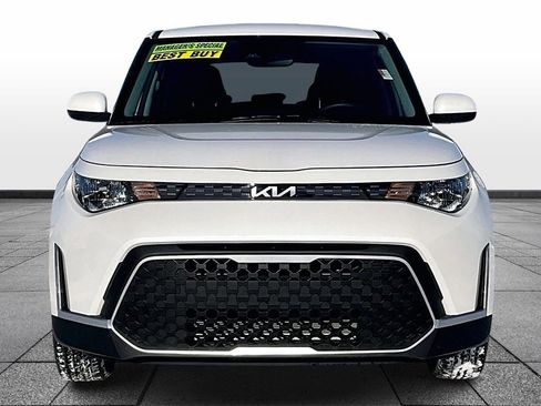 Used 2025 Kia Soul LX w/ LX Technology Package image 3