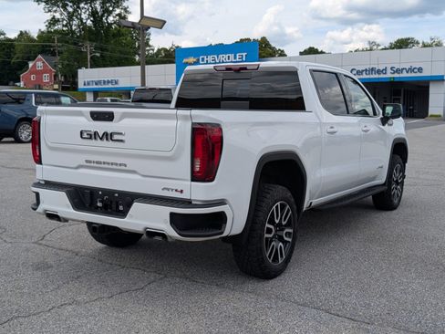 Used 2024 GMC Sierra 1500 AT4 w/ Technology Package AWD/4WD image 3