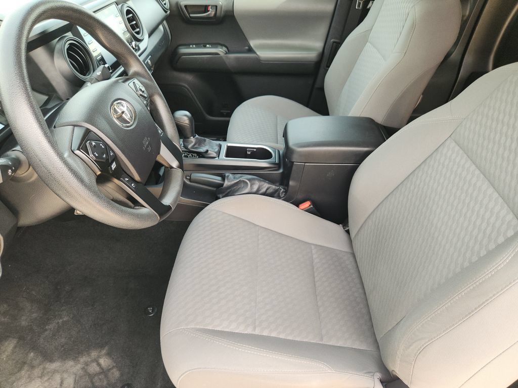 Used 2022 Toyota Tacoma SR RWD image 12