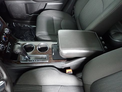 Used 2016 Chevrolet Traverse LT AWD/4WD image 31