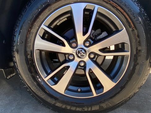 Used 2016 Toyota RAV4 XLE AWD/4WD image 22