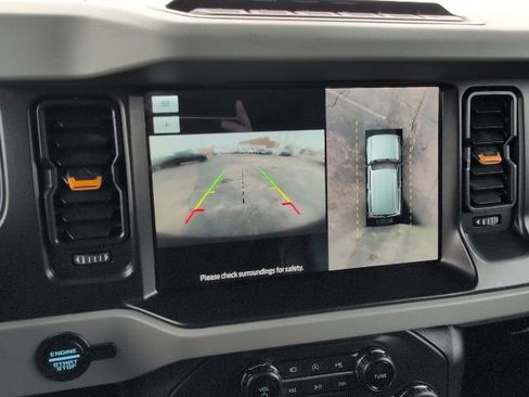 Used 2022 Ford Bronco Badlands image 20